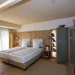 Trueffel 4*